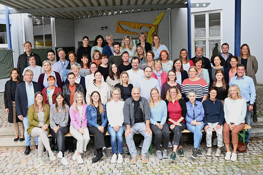 Lehrkräfte an der Grund- und Mittelschule St Josef in Straubing